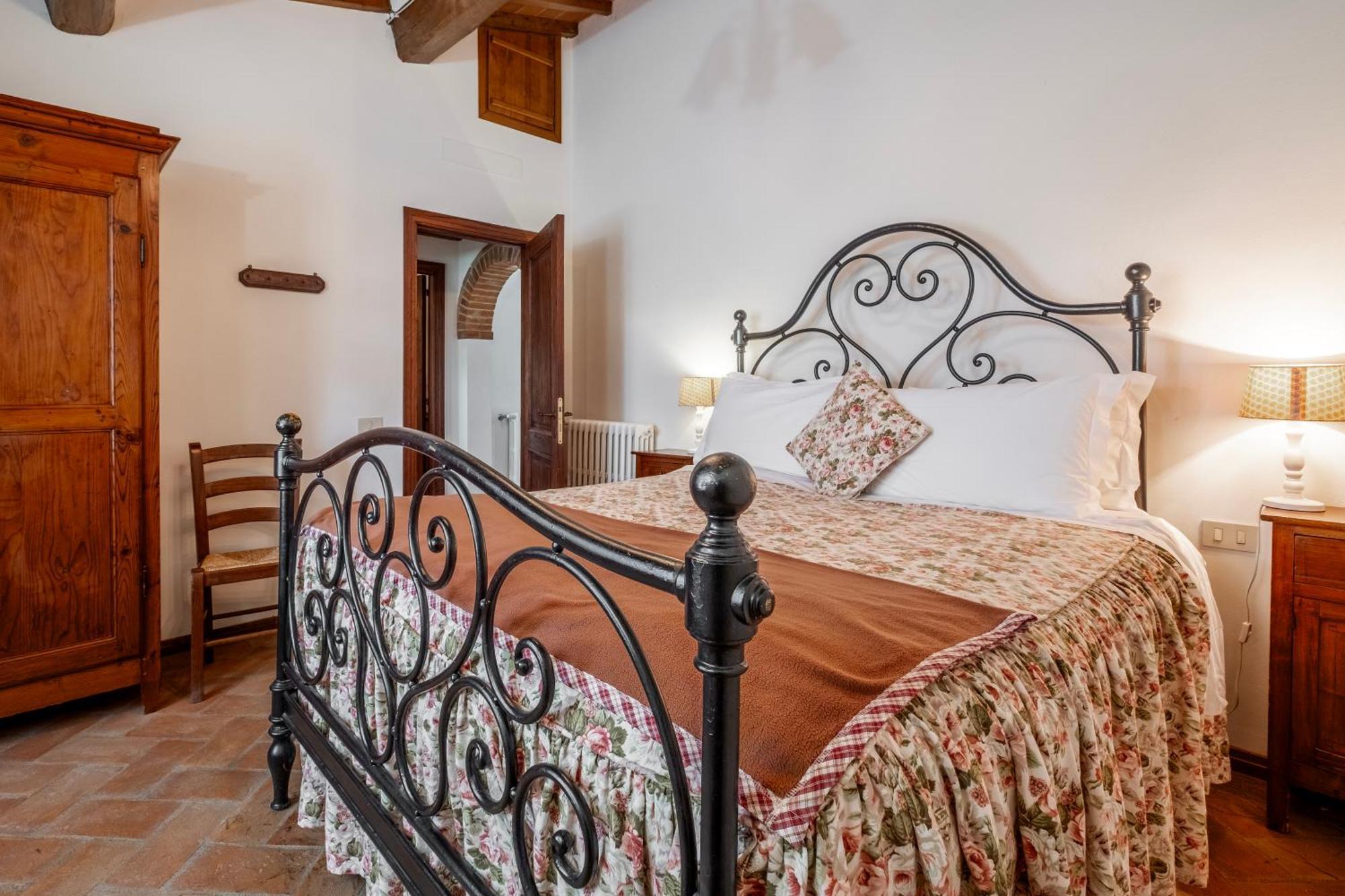 Agriturismo Borgo Sant'Ercolano Ciggiano ภายนอก รูปภาพ