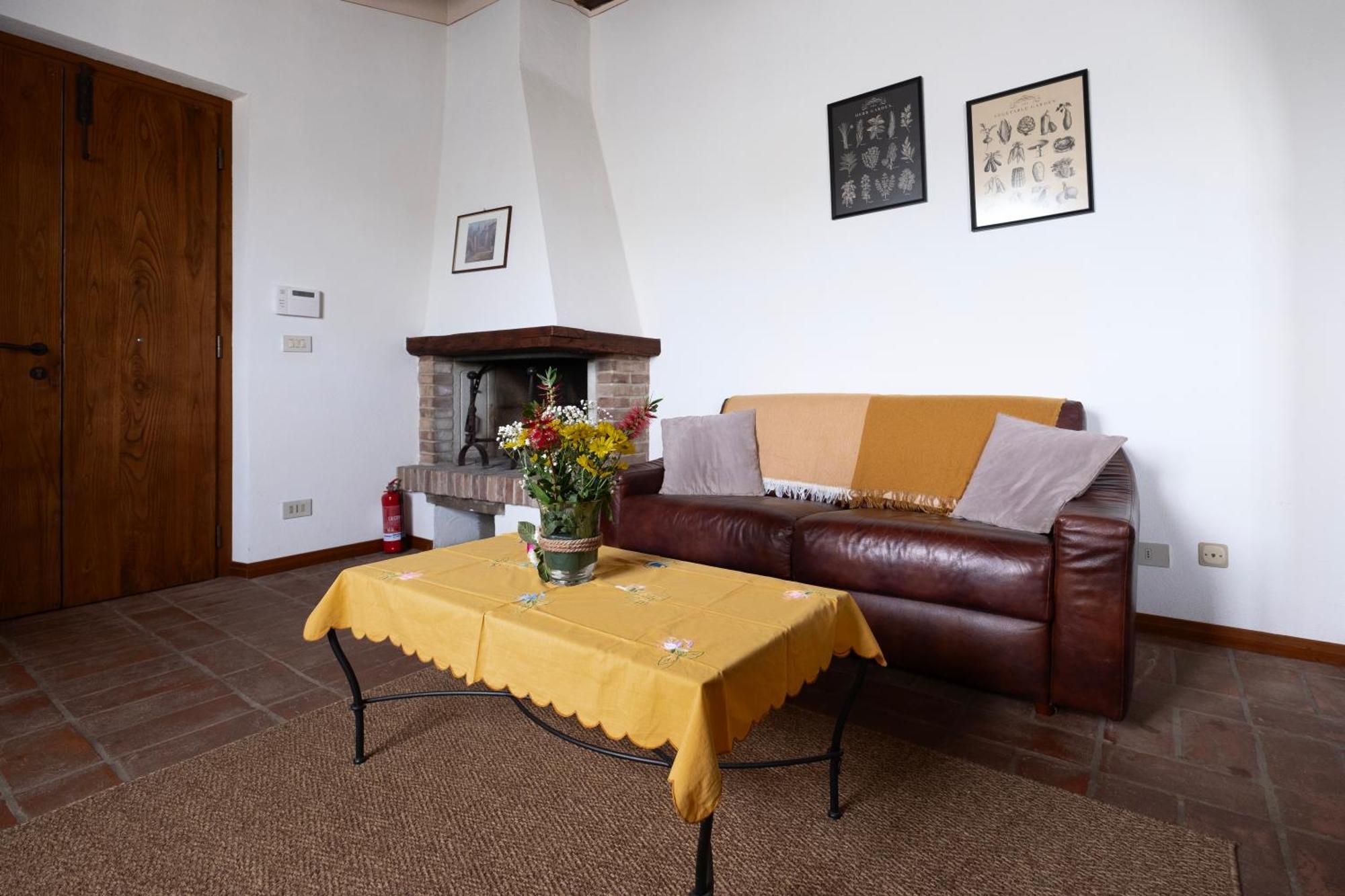 Agriturismo Borgo Sant'Ercolano Ciggiano ภายนอก รูปภาพ